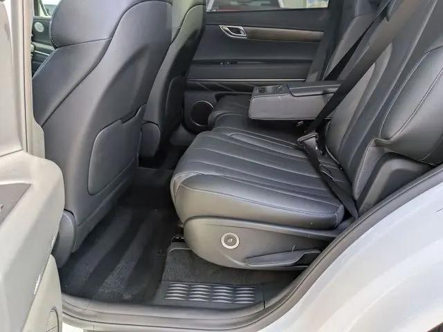 2025 Genesis GV80 2.5T Select AWD