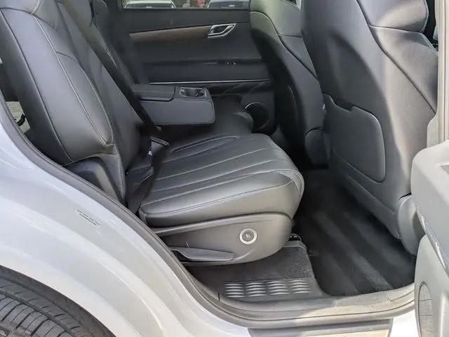 2025 Genesis GV80 2.5T Select AWD