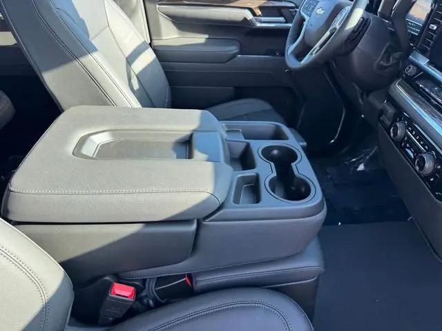 2025 Chevrolet Silverado 1500 4WD Crew Cab Standard Bed LT