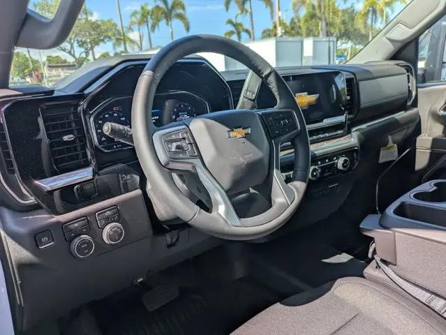 2025 Chevrolet Silverado 3500HD 4WD Crew Cab Long Bed LT