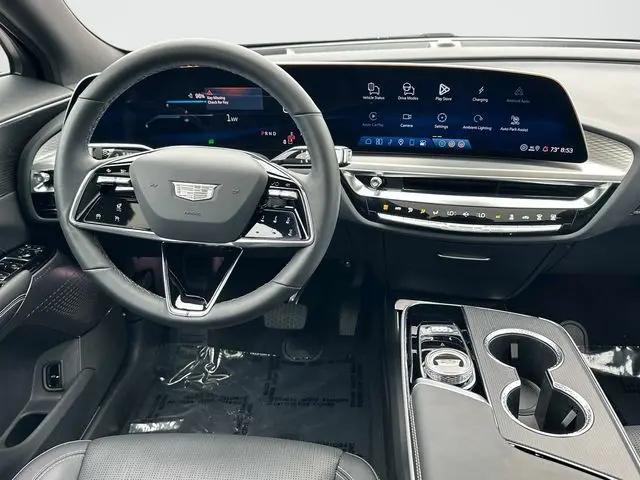 2025 Cadillac iQ Sport w/1SF
