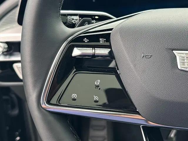 2025 Cadillac iQ Sport w/1SF