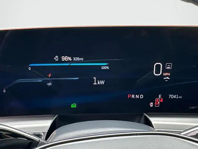 2025 Cadillac iQ Sport w/1SF