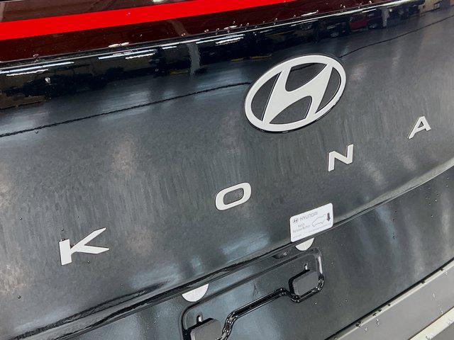 2025 Hyundai Kona SEL Convenience - Photo 32