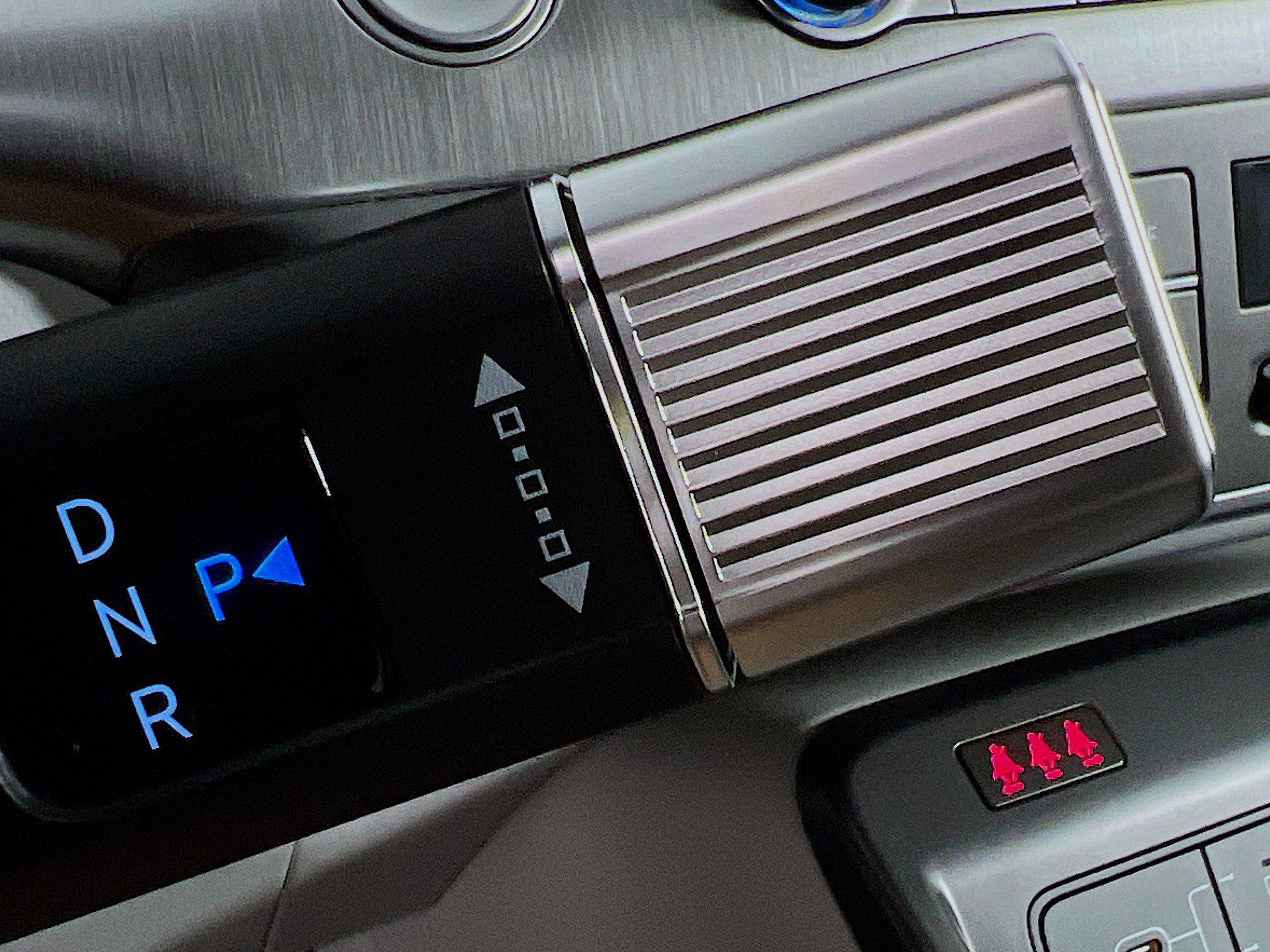 2025 Hyundai Kona SEL Convenience - Photo 11