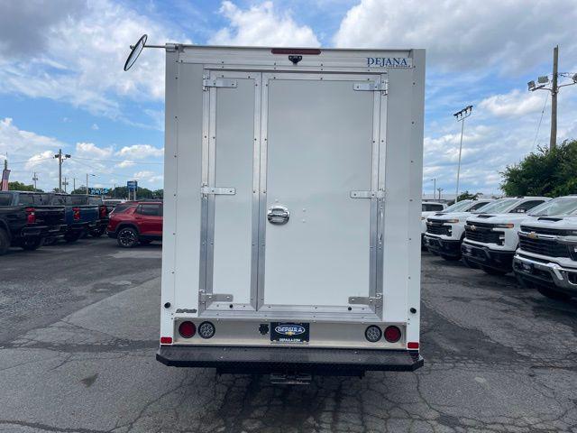 2025 Chevrolet Express Cutaway Work Van