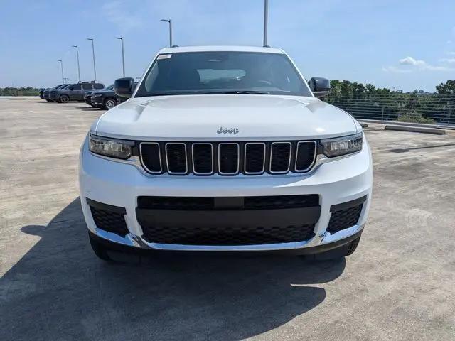 2025 Jeep Grand Cherokee L Laredo X 4x2