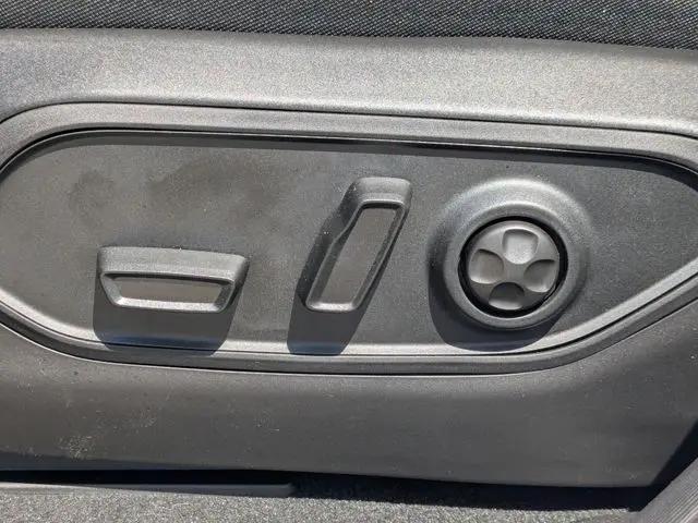 2025 Jeep Grand Cherokee L Laredo X 4x2