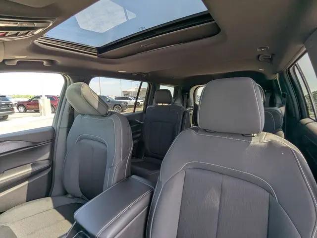 2025 Jeep Grand Cherokee L Laredo X 4x2