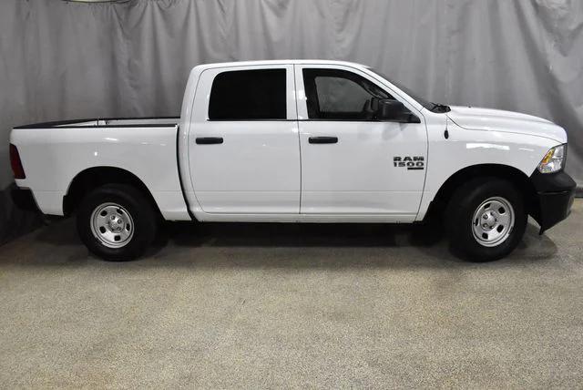 2022 RAM 1500 Classic Tradesman Crew Cab 4x4 57 Box