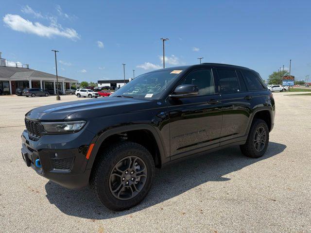 2024 Jeep Grand Cherokee 4xe Trailhawk