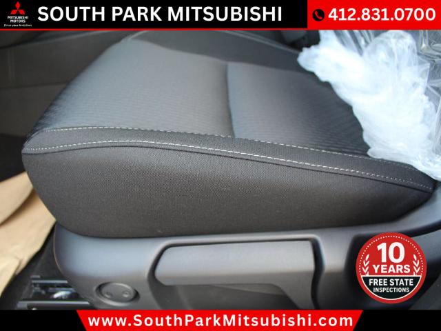 2025 Mitsubishi Outlander ES 2.5 S-AWC
