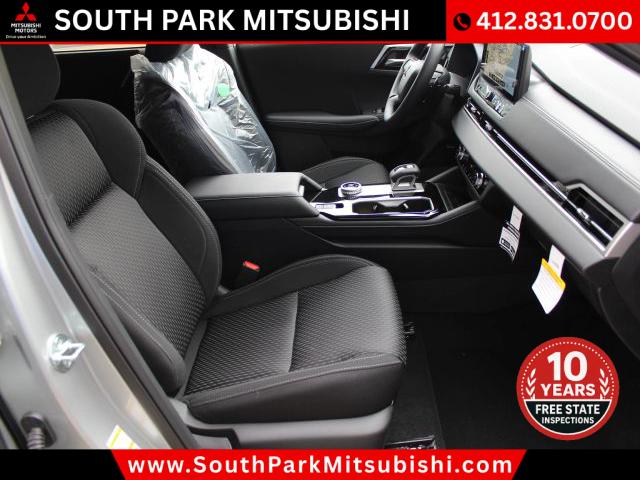 2025 Mitsubishi Outlander ES 2.5 S-AWC