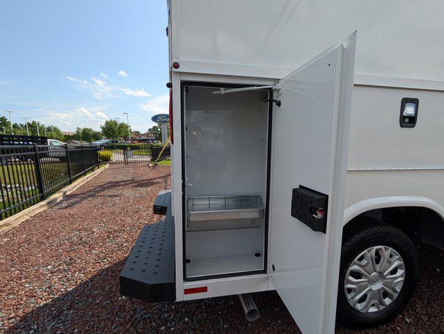 2025 Ford Transit Cutaway Base