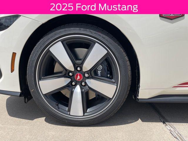2025 Ford Mustang GT Premium Fastback