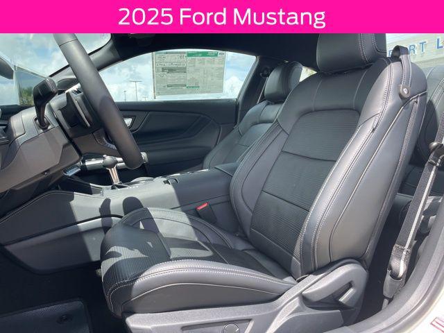 2025 Ford Mustang GT Premium Fastback