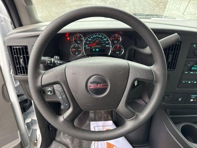 2025 GMC Savana Cutaway Work Van