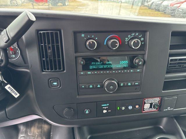 2025 GMC Savana Cutaway Work Van