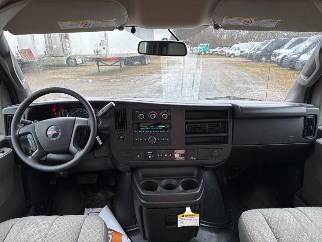 2025 GMC Savana Cutaway Work Van