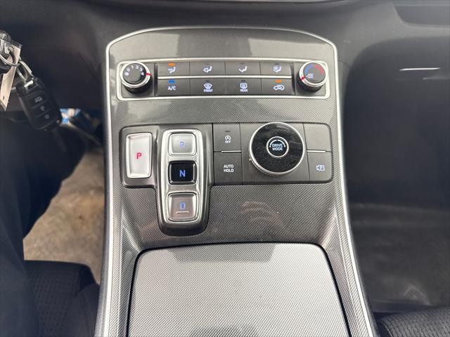 2022 Hyundai Santa Fe SE