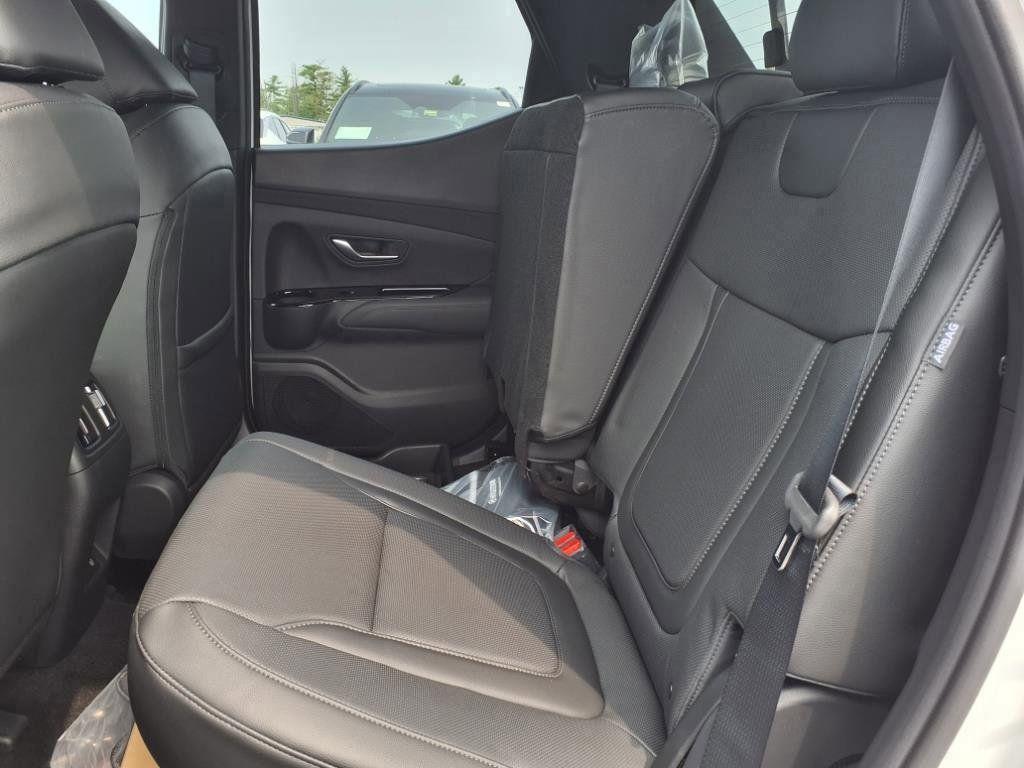 2025 Hyundai Santa Cruz XRT - Photo 13