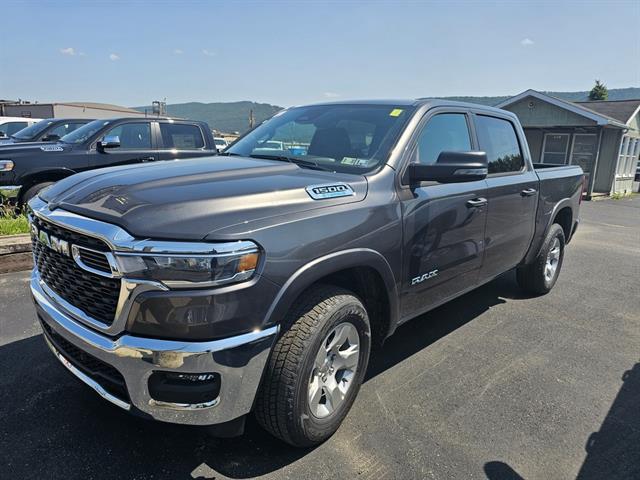 2025 RAM Ram 1500 RAM 1500 LONE STAR CREW CAB 4X4 57 BOX