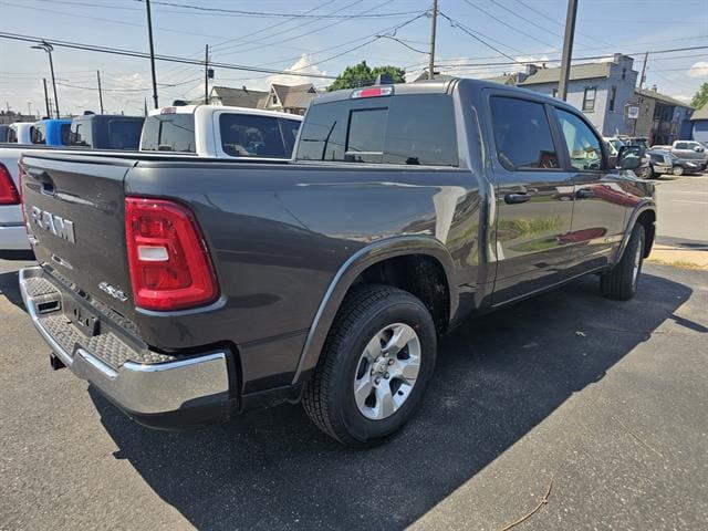 2025 RAM Ram 1500 RAM 1500 LONE STAR CREW CAB 4X4 57 BOX