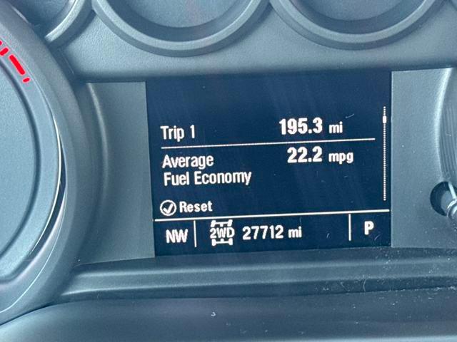 2023 Chevrolet Silverado 1500 4WD Crew Cab Short Bed Custom