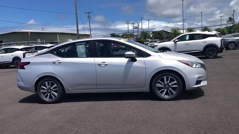 2020 Nissan Versa SV Xtronic CVT