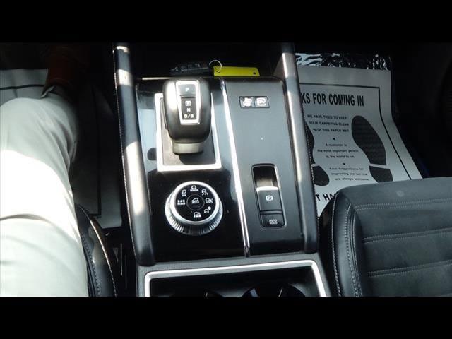 2023 Mitsubishi Outlander PHEV SE S-AWC