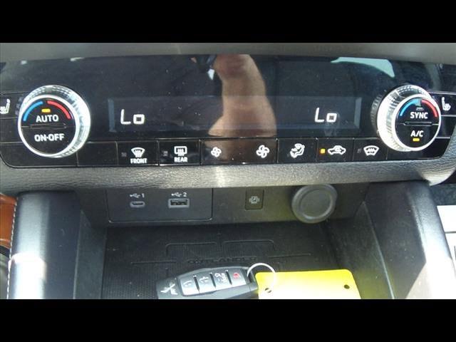 2023 Mitsubishi Outlander PHEV SE S-AWC
