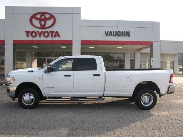 2024 RAM 3500 Big Horn Crew Cab 4x4 8 Box