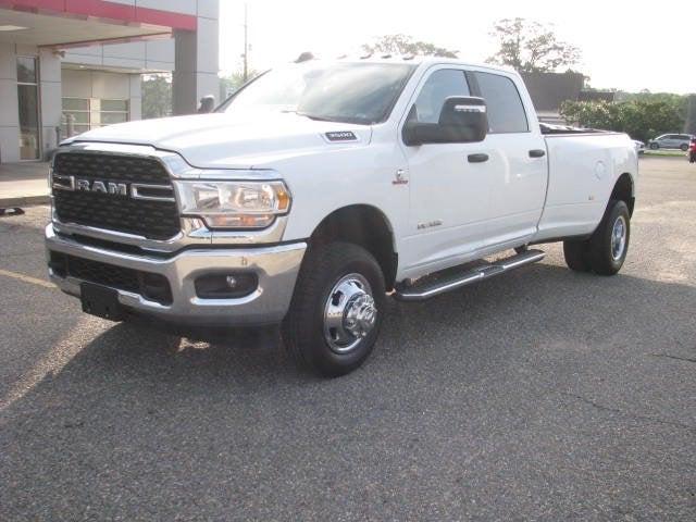 2024 RAM 3500 Big Horn Crew Cab 4x4 8 Box