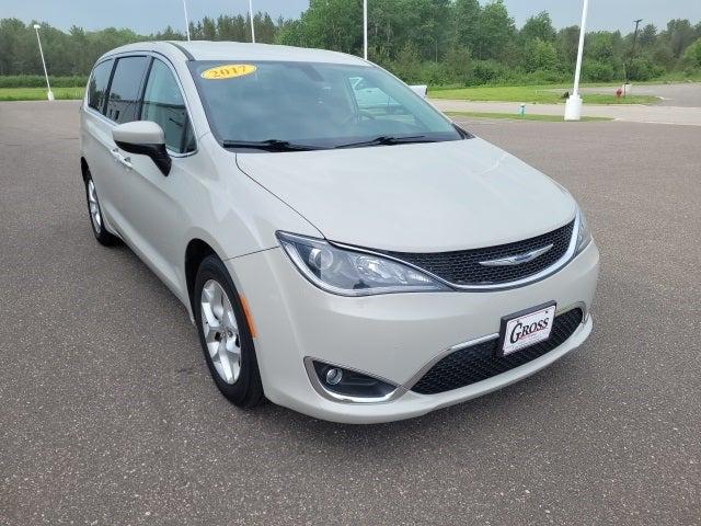 2017 Chrysler Pacifica Touring Plus