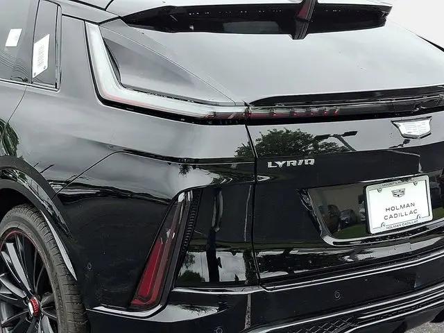 2026 Cadillac iQ V-Series w/1SV