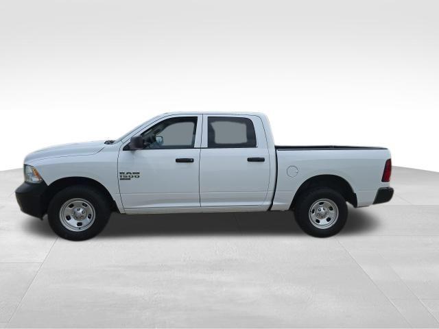 2022 RAM 1500 Classic Tradesman Crew Cab 4x4 57 Box