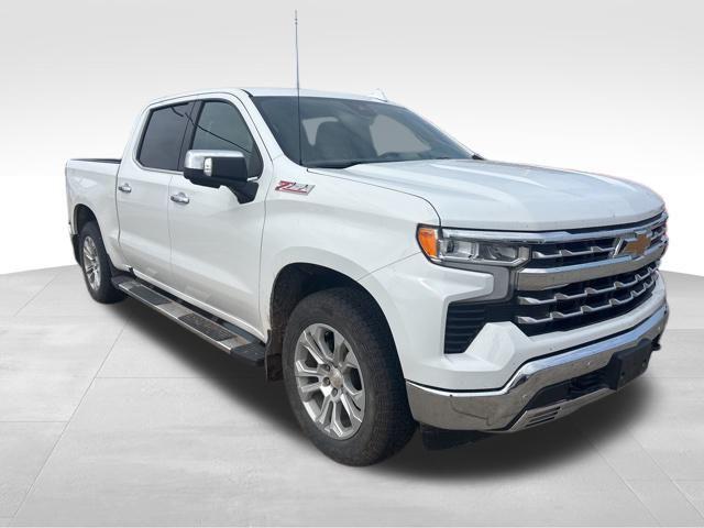 2022 Chevrolet Silverado 1500 4WD Crew Cab Short Bed LTZ