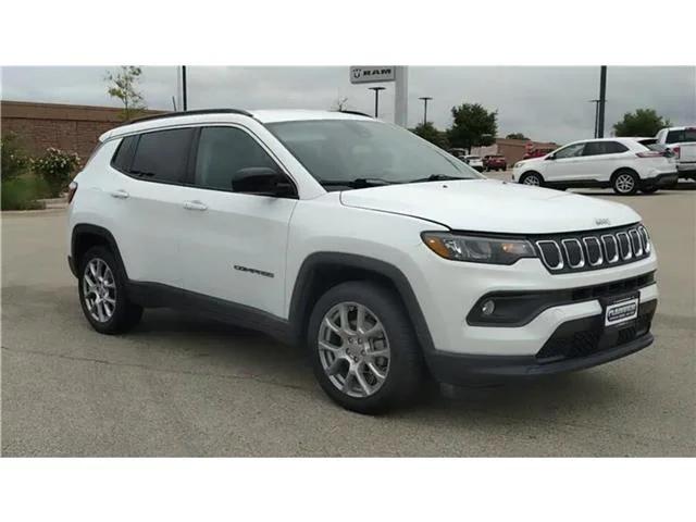 2022 Jeep Compass Latitude Lux 4x4