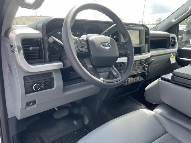 2025 Ford 600 XL