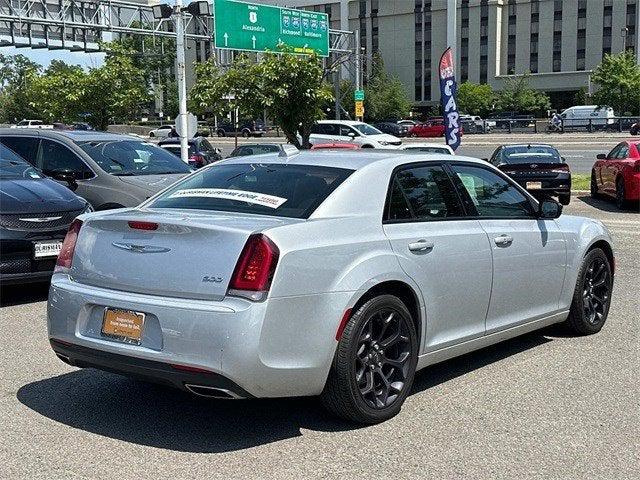 2019 Chrysler 300 Touring