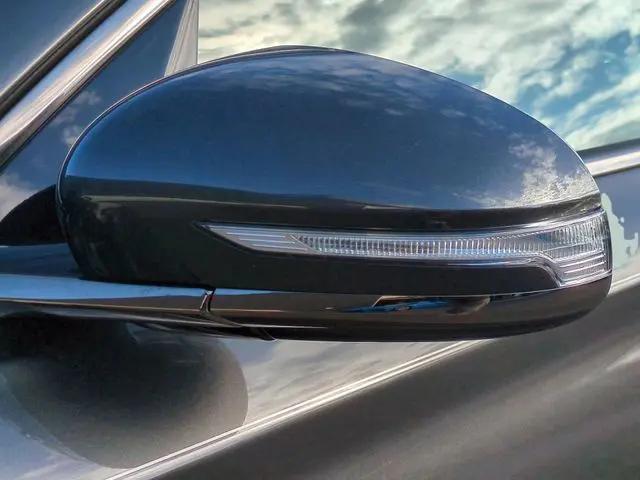 2025 Genesis G70 2.5T RWD
