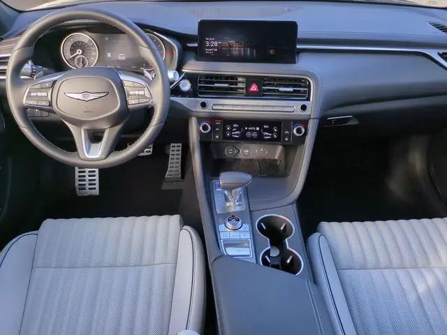 2025 Genesis G70 2.5T RWD