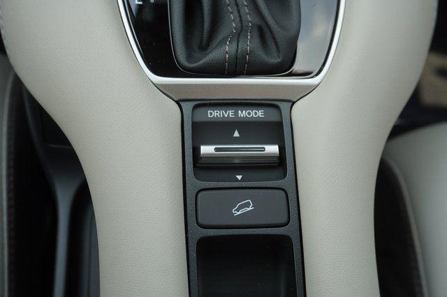 2026 Honda HR-V AWD EX-L