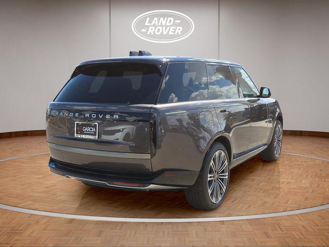 2025 Land Rover Range Rover P530 SE