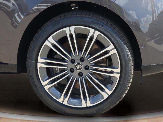 2025 Land Rover Range Rover P530 SE