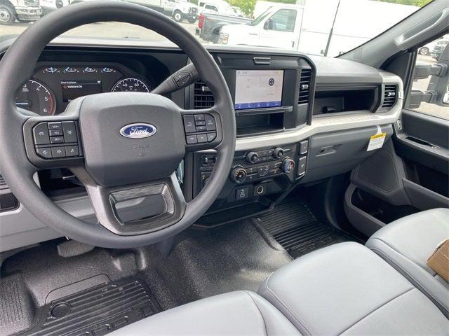 2025 Ford 600 XL