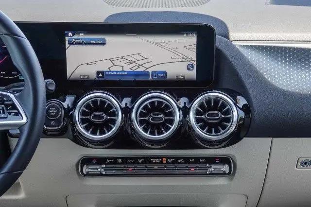 2025 Mercedes-Benz GLA-CLASS 4MATIC