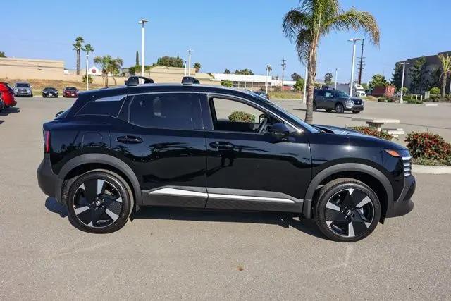 2025 Nissan Kicks SR FWD