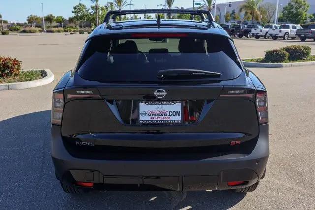 2025 Nissan Kicks SR FWD