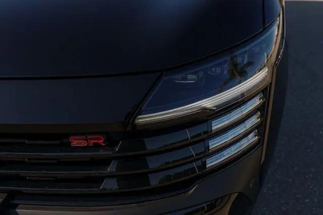 2025 Nissan Kicks SR FWD